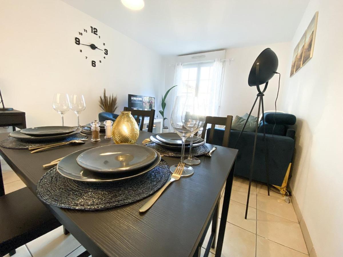 Blue Pearl - Parking - Gare Rer A 5 Min Apartment Corbeil-Essonnes Bagian luar foto